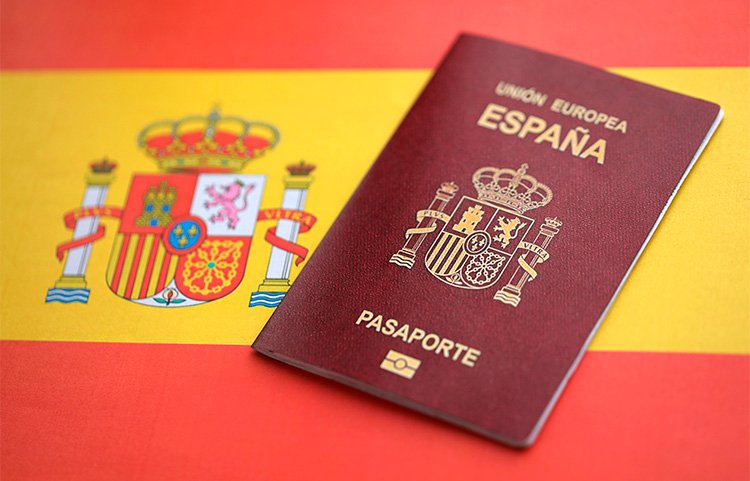 Nacionalidad española por Carta de Naturaleza con Ciriano & Moreno
