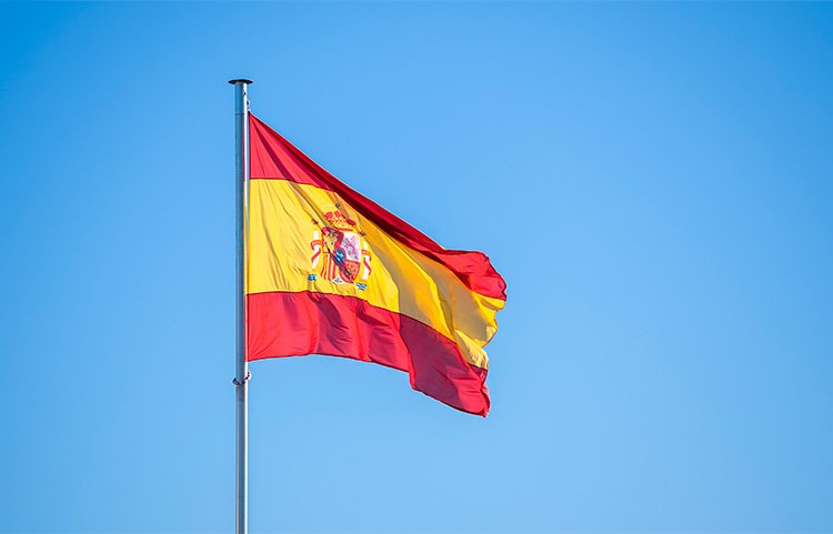 Nacionalidad española por residencia con Ciriano & Moreno